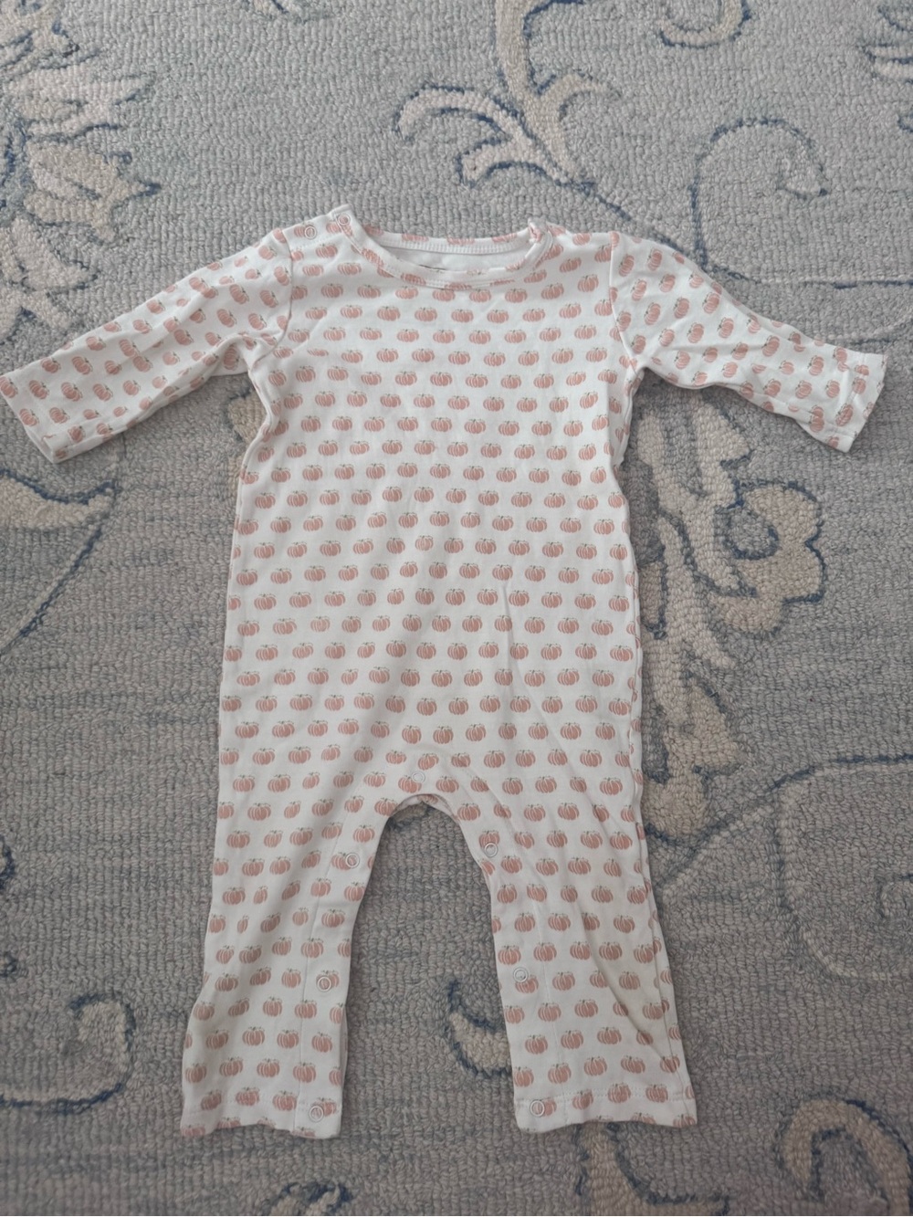 Lila and Hayes Pumpkin romper. Size 6-9 m